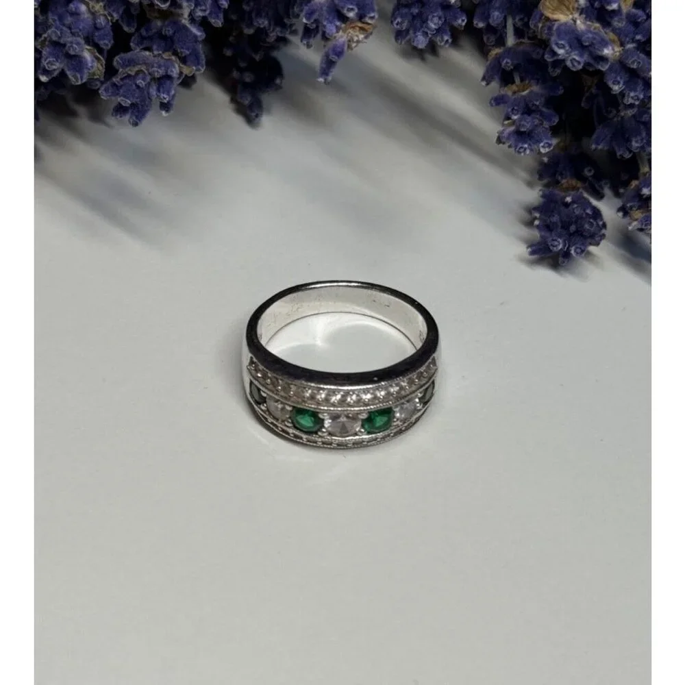 925 STERLING SILVER CZ RING SIZE 8